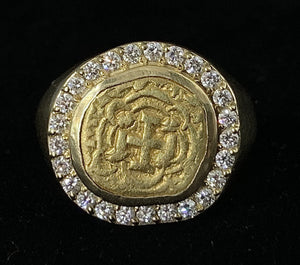 Escudo Surrounded by Diamonds
